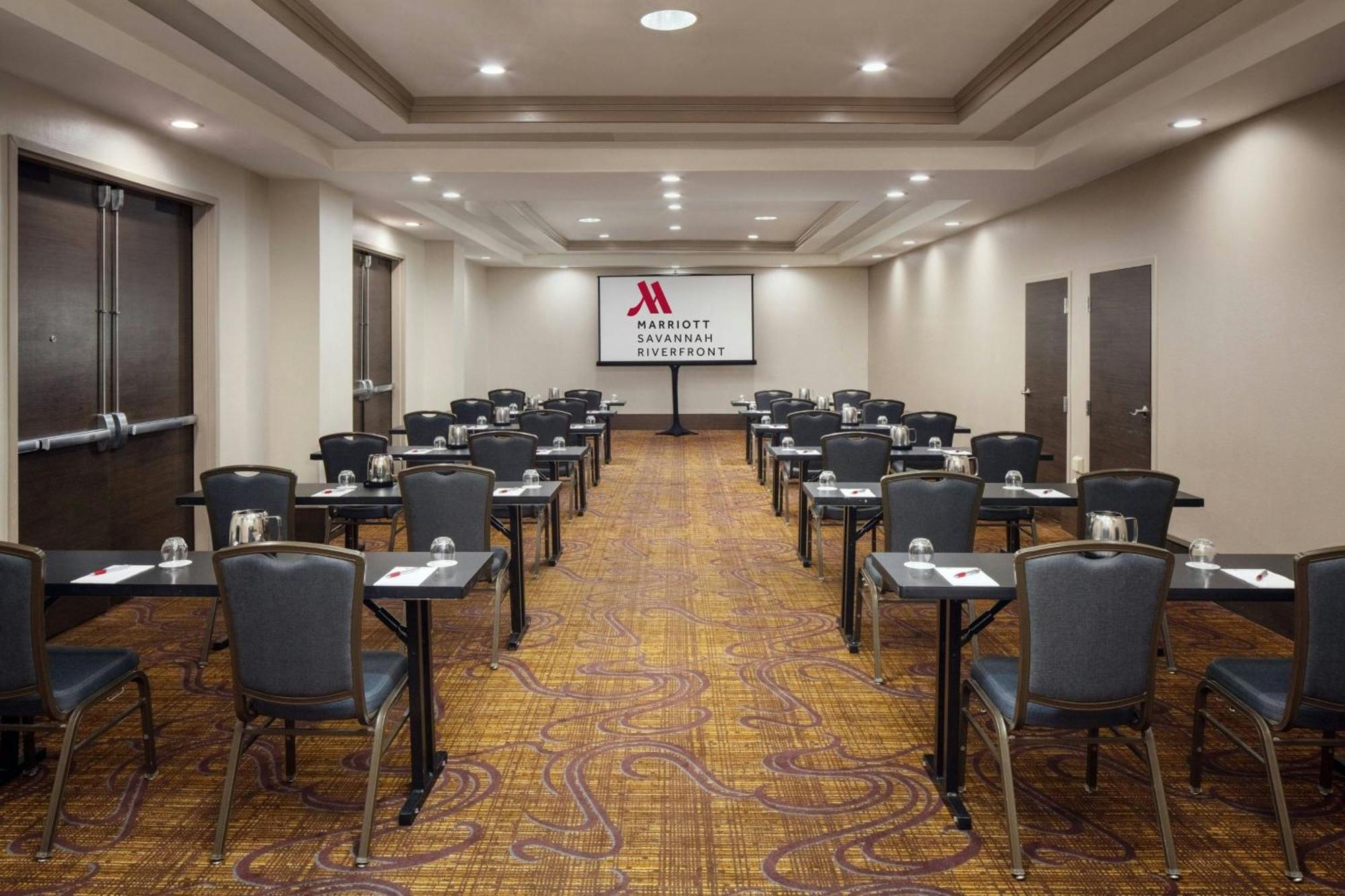 Marriott Savannah Riverfront Exterior photo