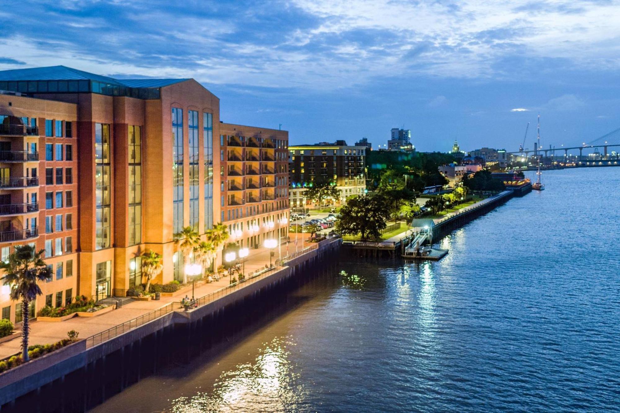 Marriott Savannah Riverfront Exterior photo